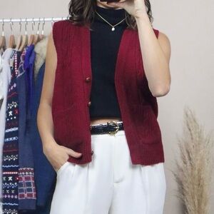 🎄100% Wool Vintage Burgundy Sweater Vest